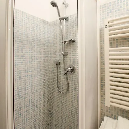 Cozy Central Studio - Porta Romana Apartment Mailand